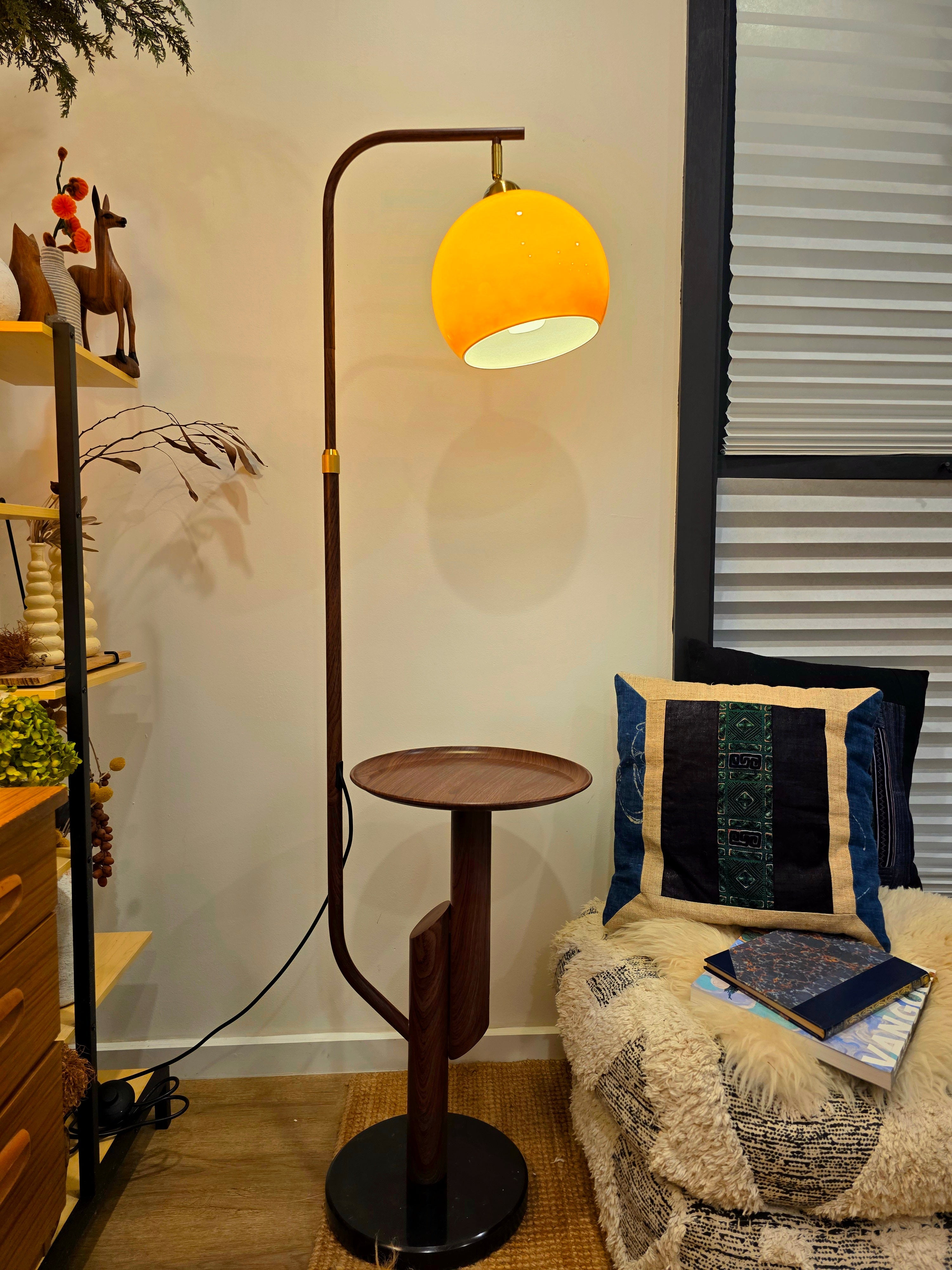 Carla Arc Floor Lamp with Side Table - 360° Adjustable Floor Lamp