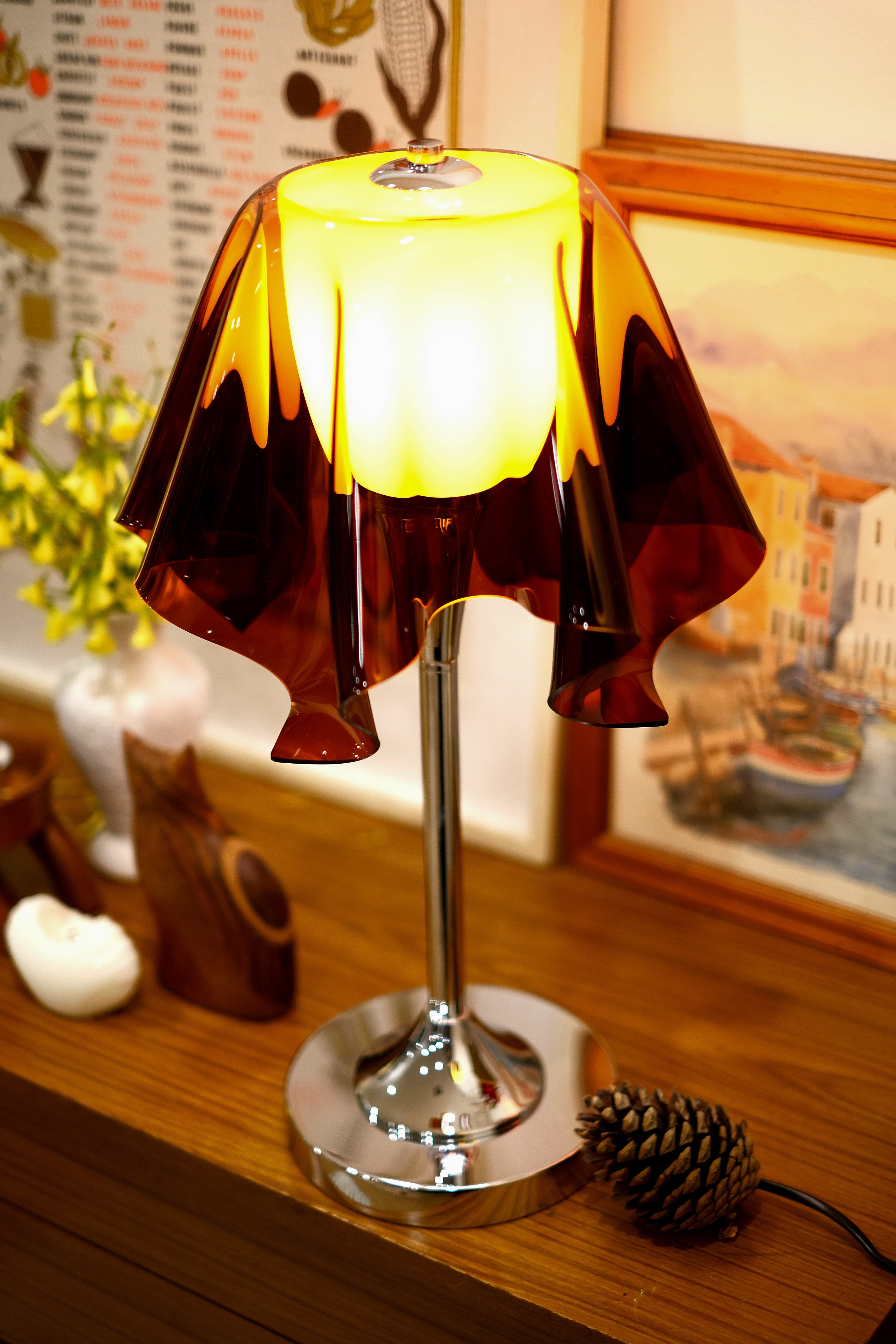 Fazzoletto Floating Handkerchief Table Lamp - Mid-Century Modern 70s Retro Acrylic Light