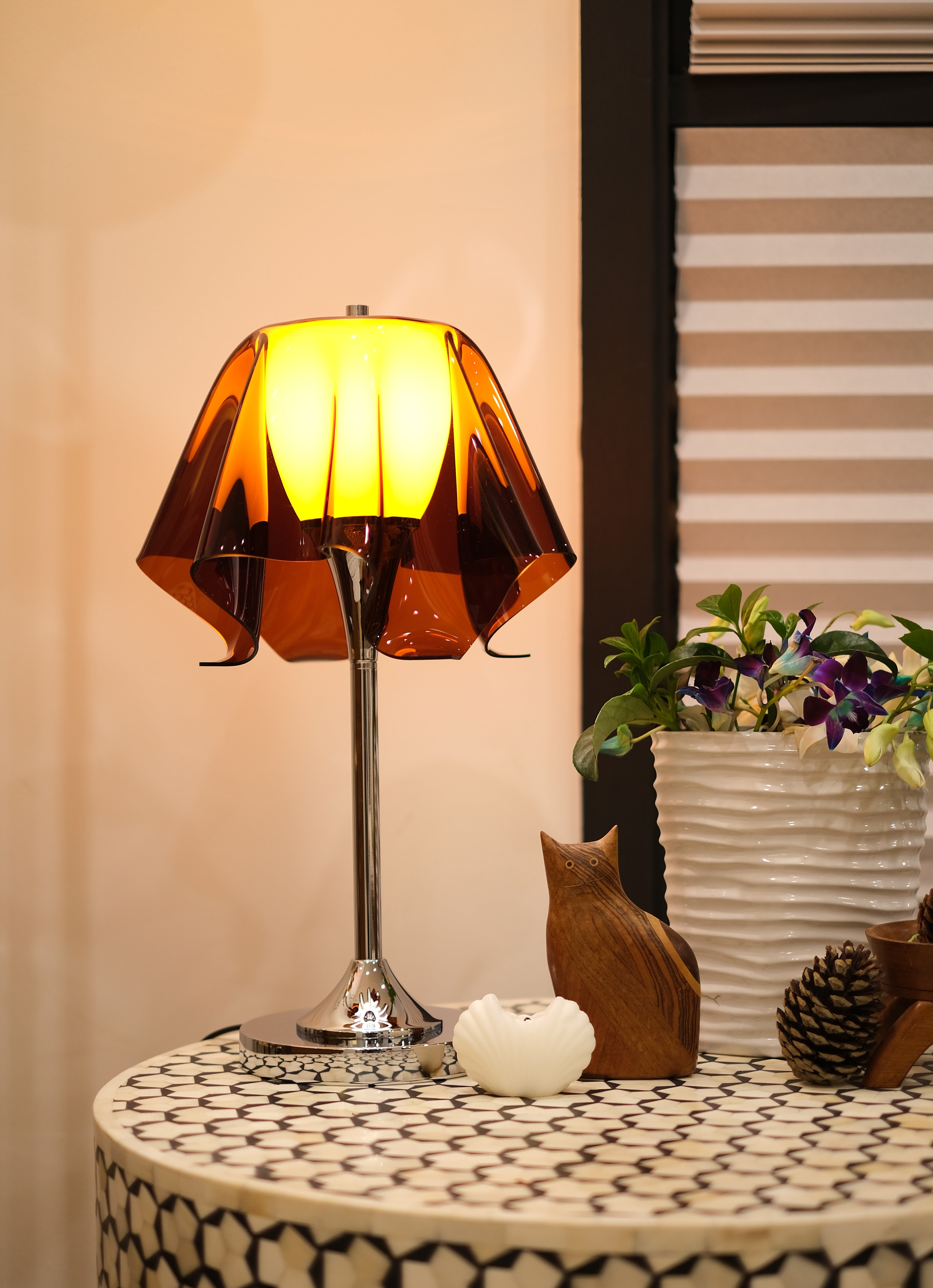 Fazzoletto Floating Handkerchief Table Lamp - Mid-Century Modern 70s Retro Acrylic Light