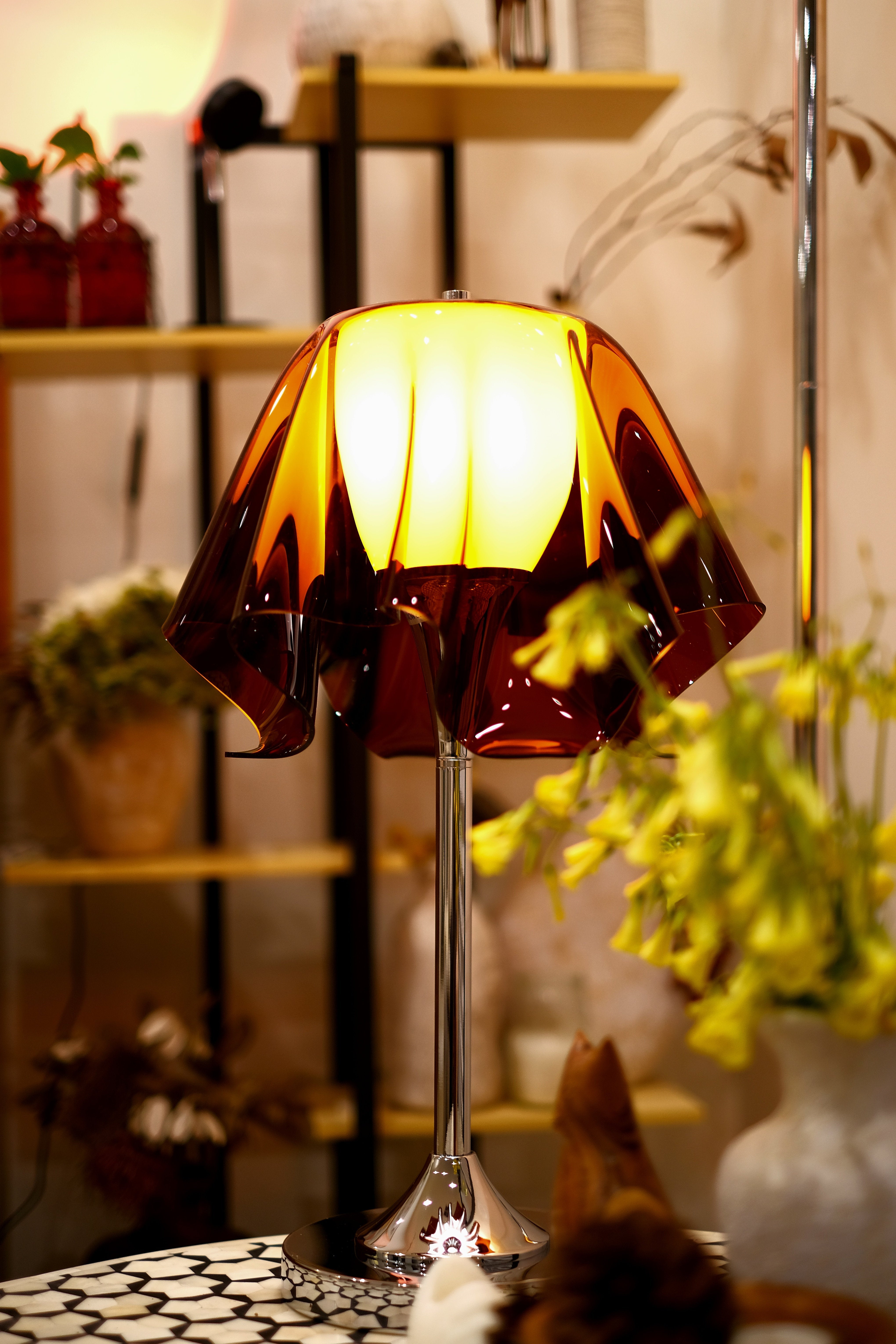 Fazzoletto Floating Handkerchief Table Lamp - Mid-Century Modern 70s Retro Acrylic Light