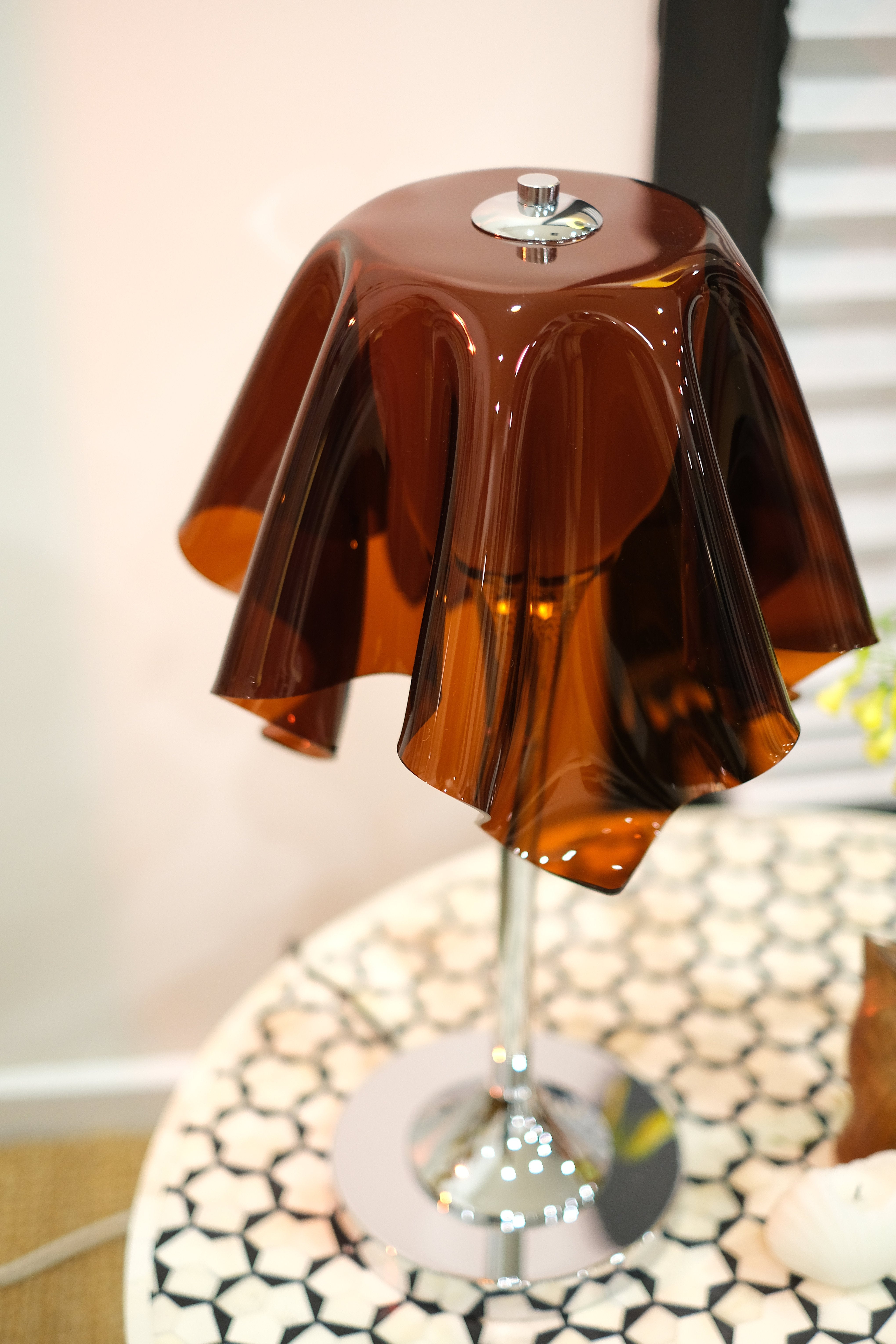 Fazzoletto Floating Handkerchief Table Lamp - Mid-Century Modern 70s Retro Acrylic Light