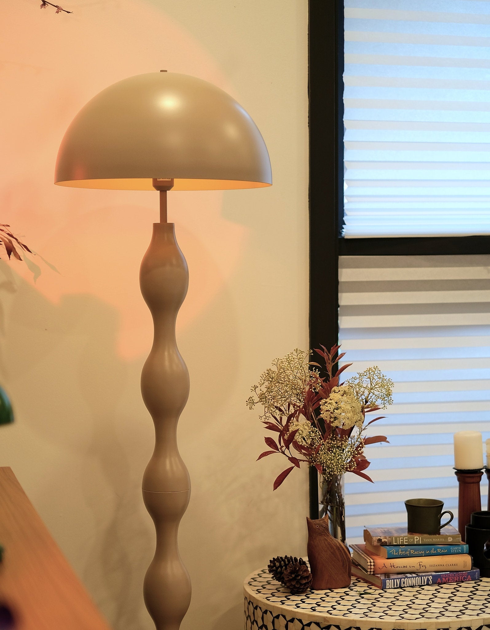 Dori Wavy Mushroom Floor Lamp – Mocha Retro Statement Lighting