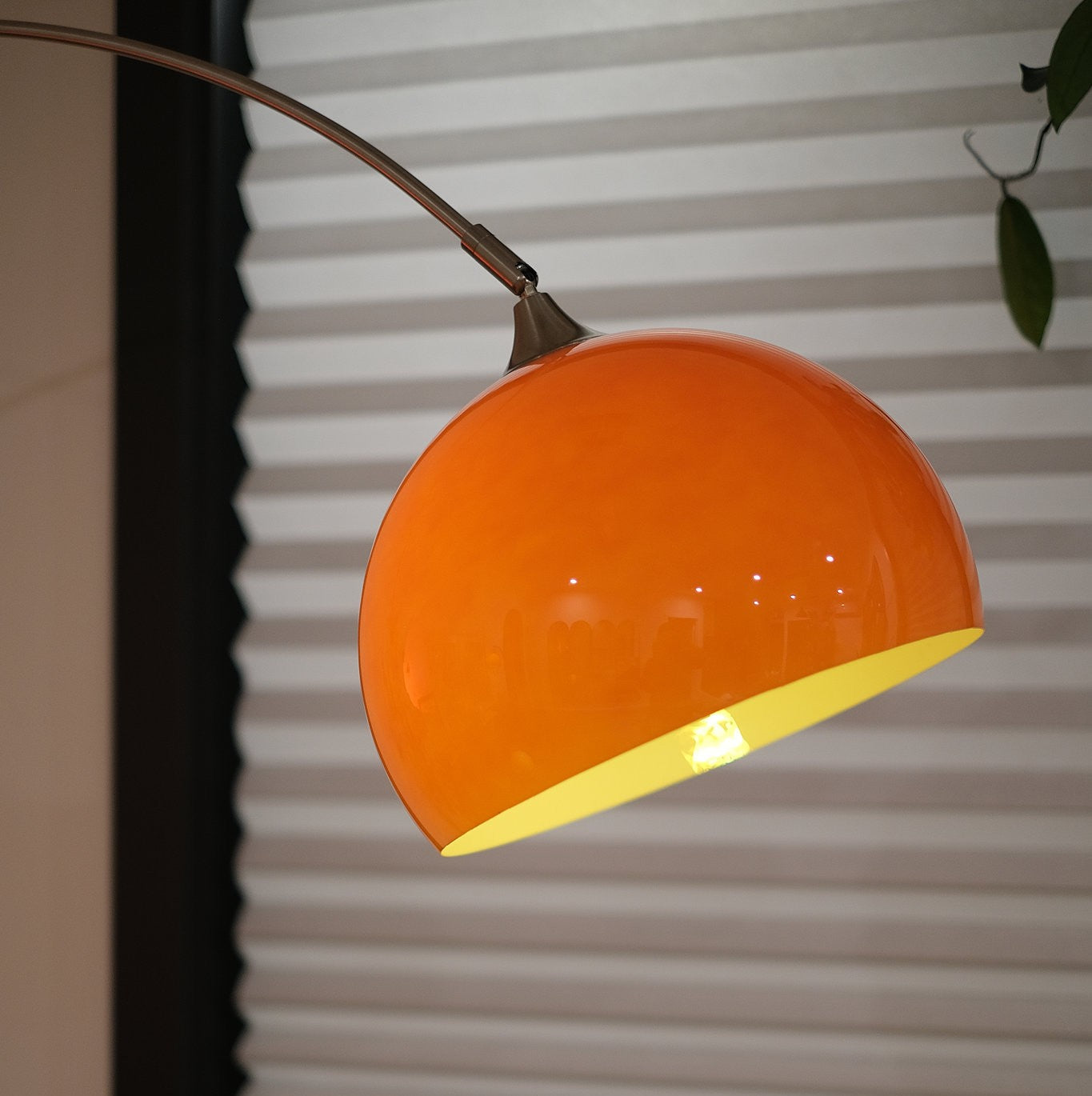 Sneedville Arched Floor Lamp – Chrome Arc with Marble Base