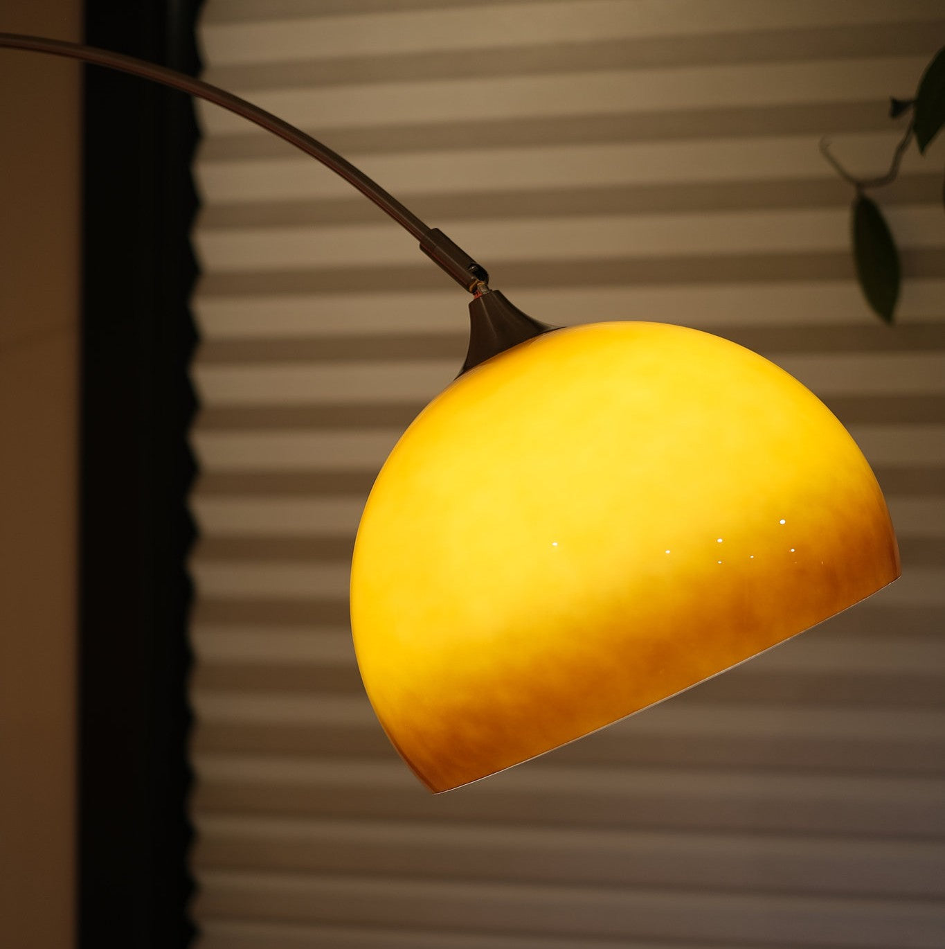 Sneedville Arched Floor Lamp – Chrome Arc with Marble Base